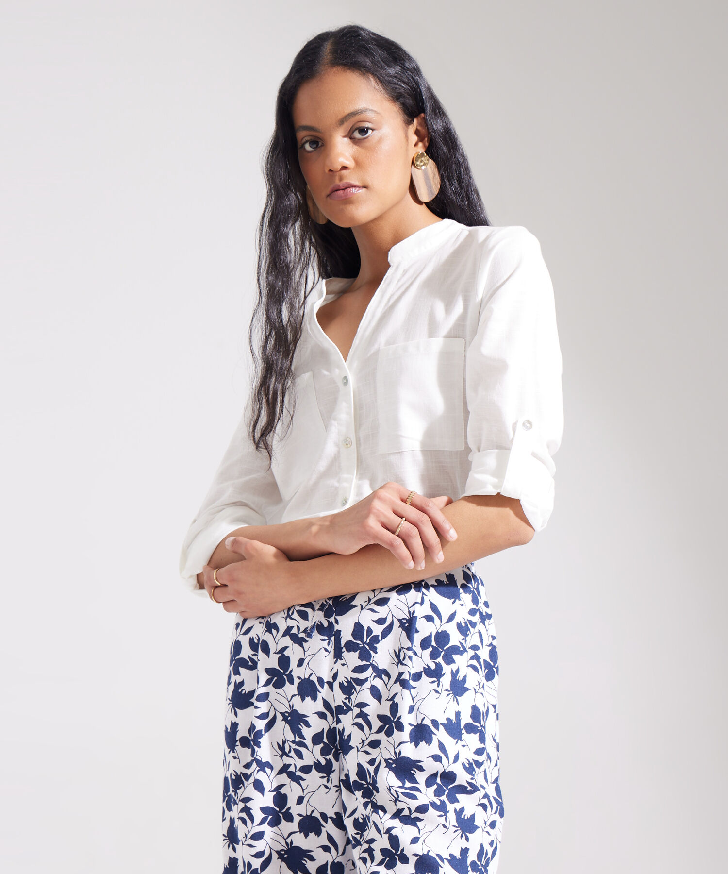 Blusa  Manga Larga Con Bolsillo Unicolor