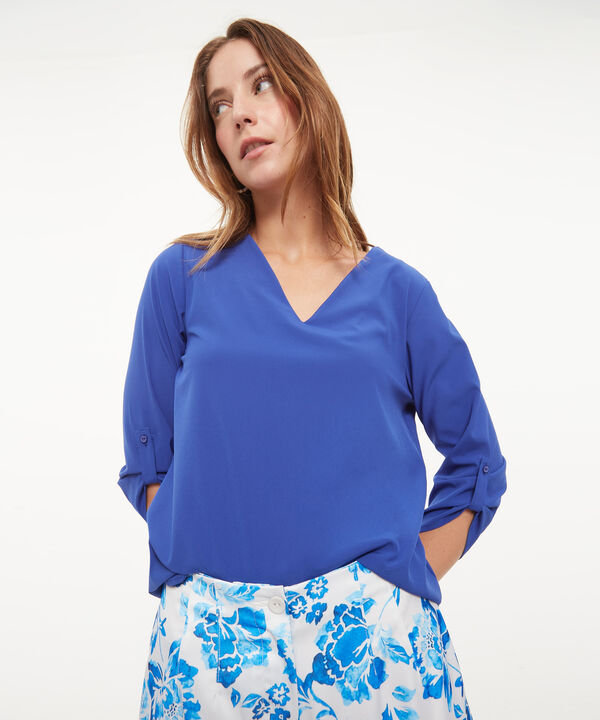 Blusa Manga 3/4 Unicolor Escote En V image number null