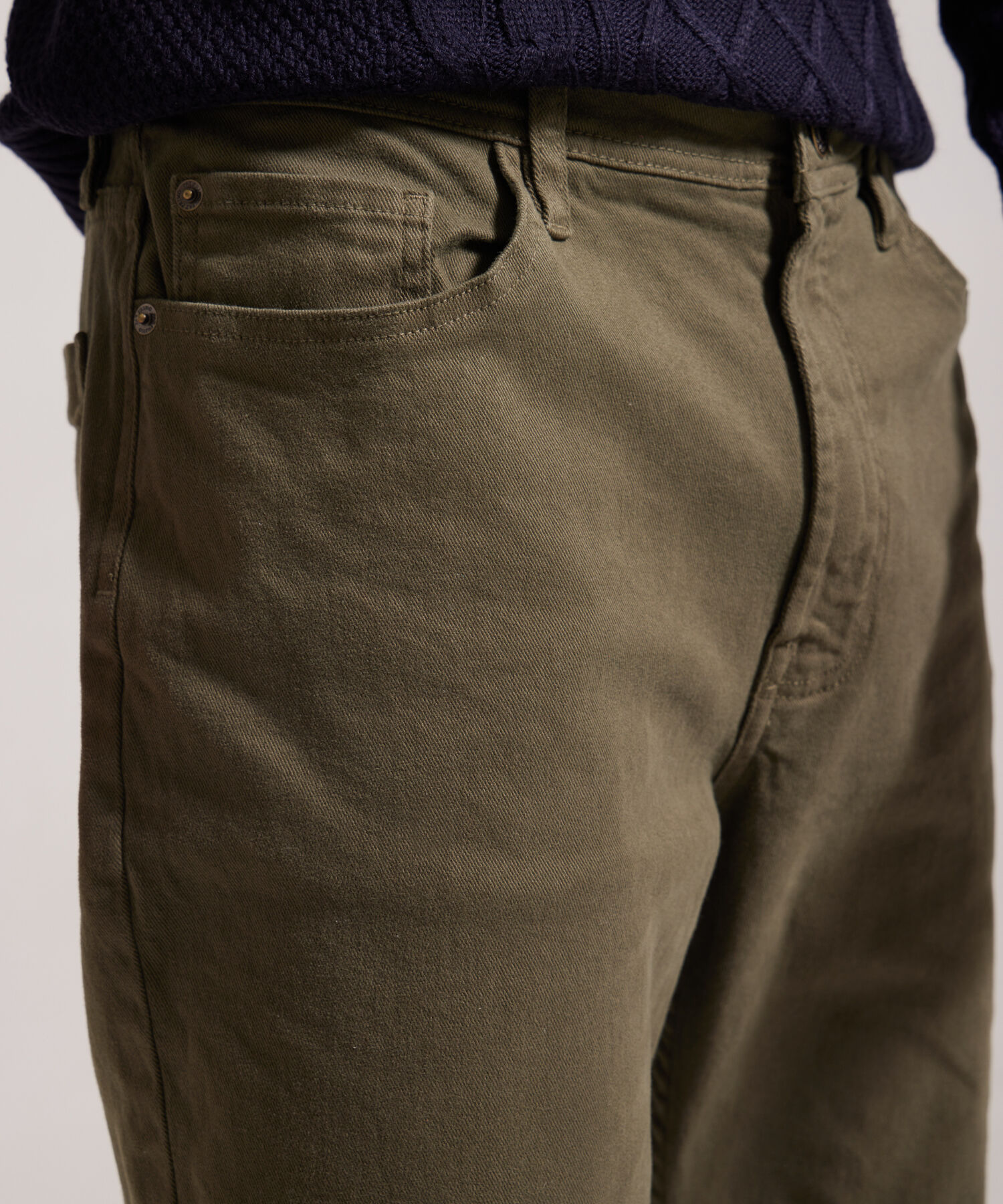 Pantalón Cinco Bolsillos Fit Regular