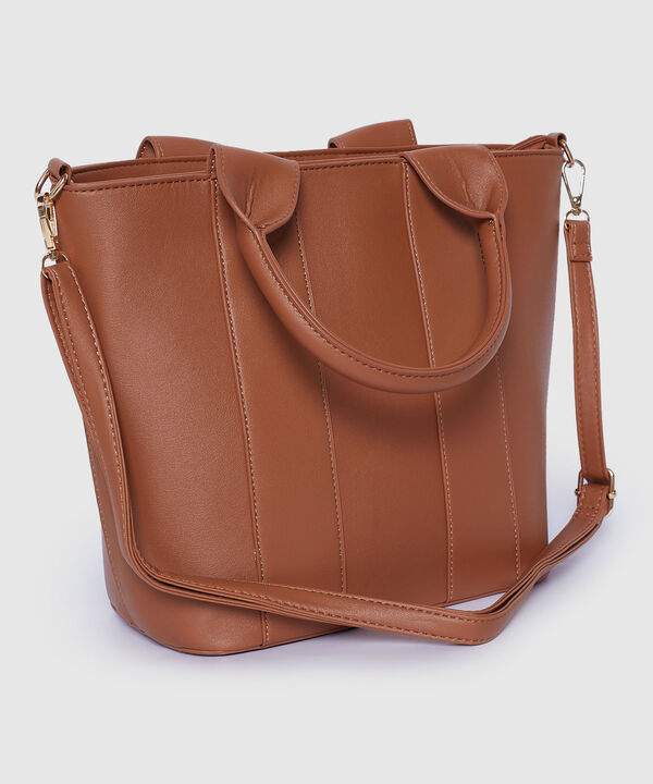 Bolso Tipo Hobo con Asa