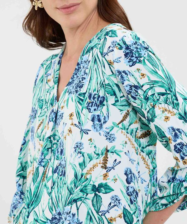 Blusa manga 3/4 estampada para mujer image number null