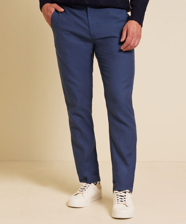 Pantalón Chino Con Detalles De Pretina