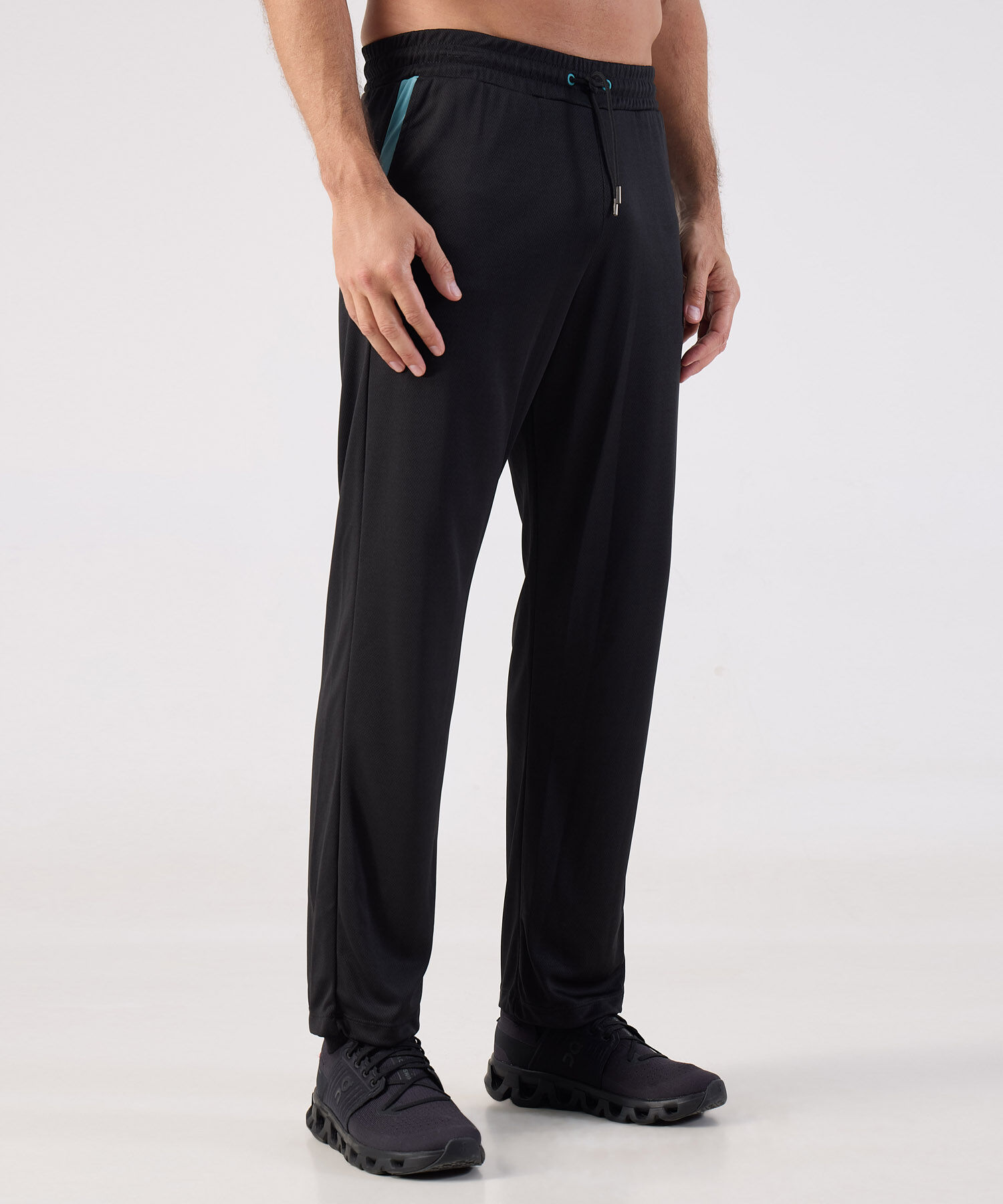 Pantalon Punto Con Cortes En Contraste