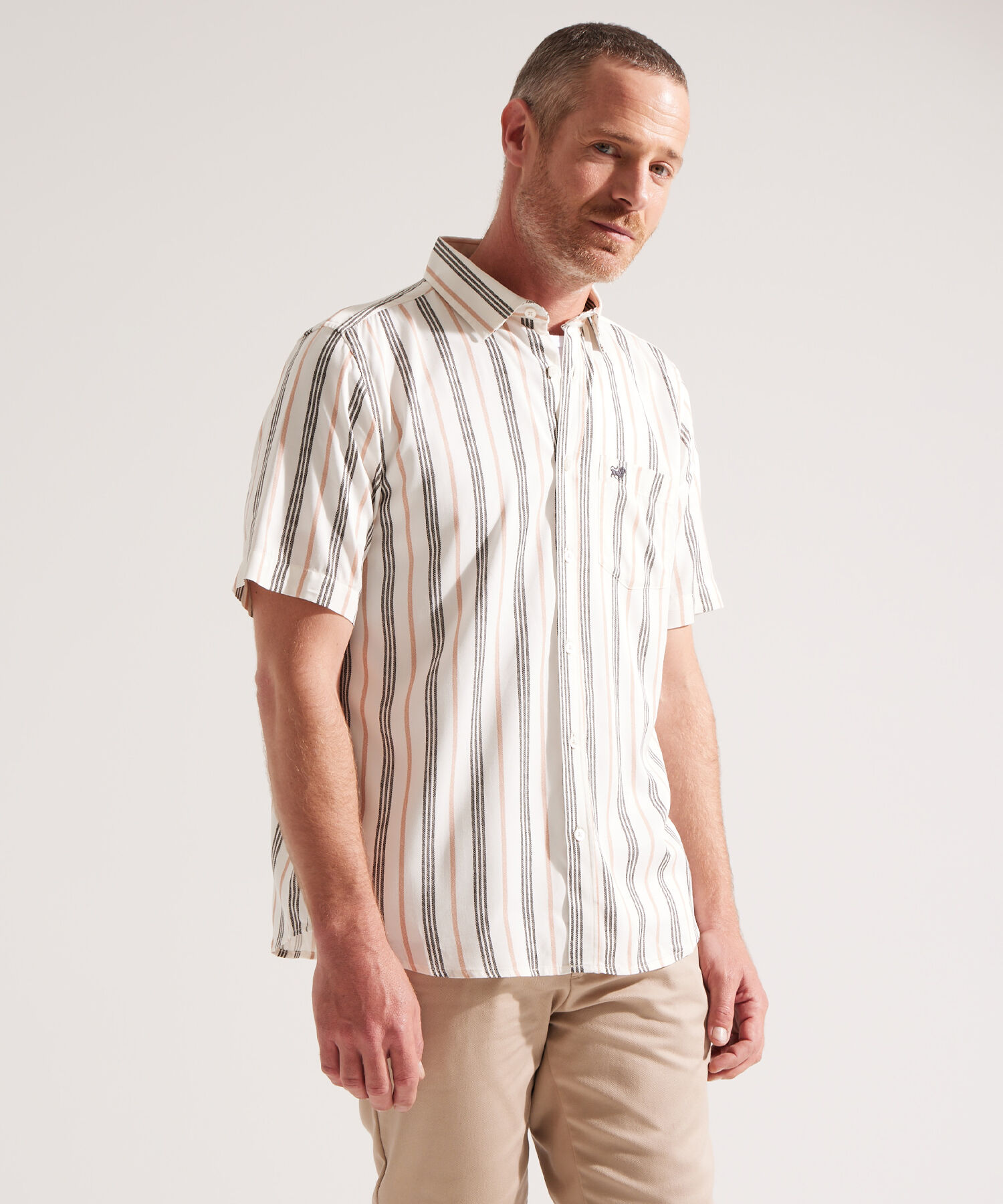 Camisa a Rayas con Bolsillo
