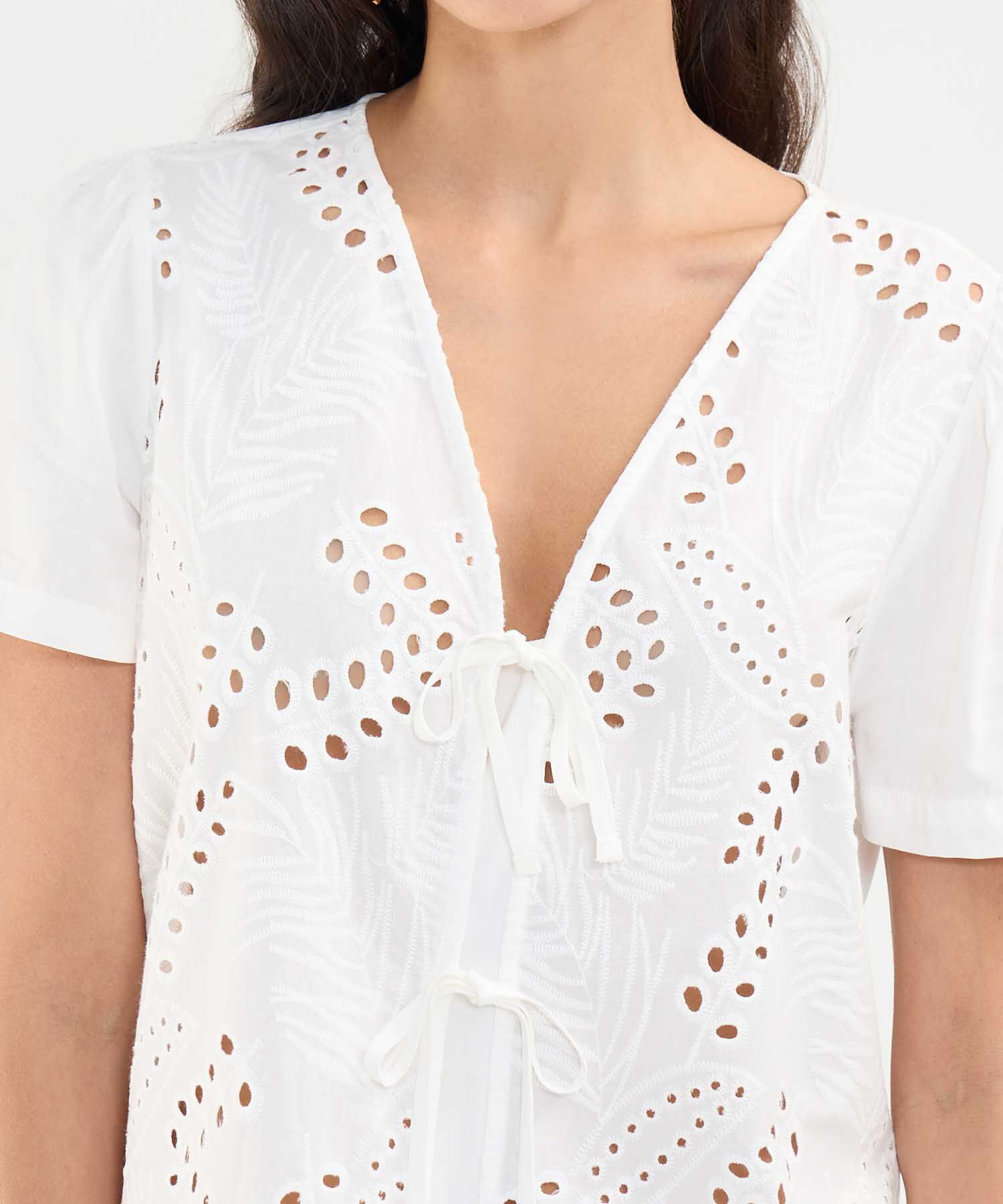 Blusa en Ojalillo