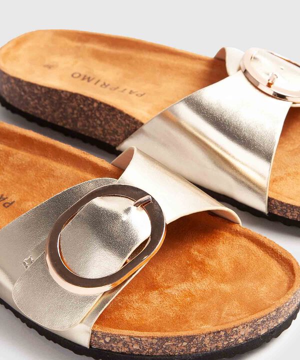 Sandalias image number null