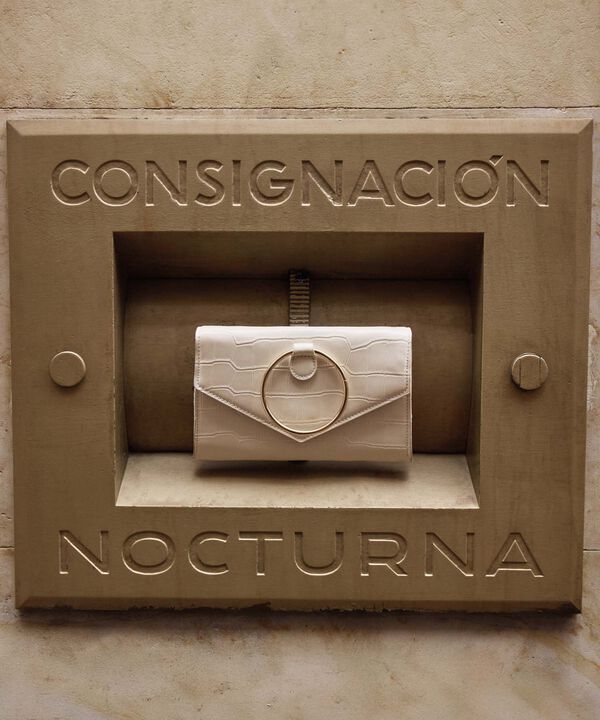 Bolso De Cadena Con Argolla Para Mujer image number null