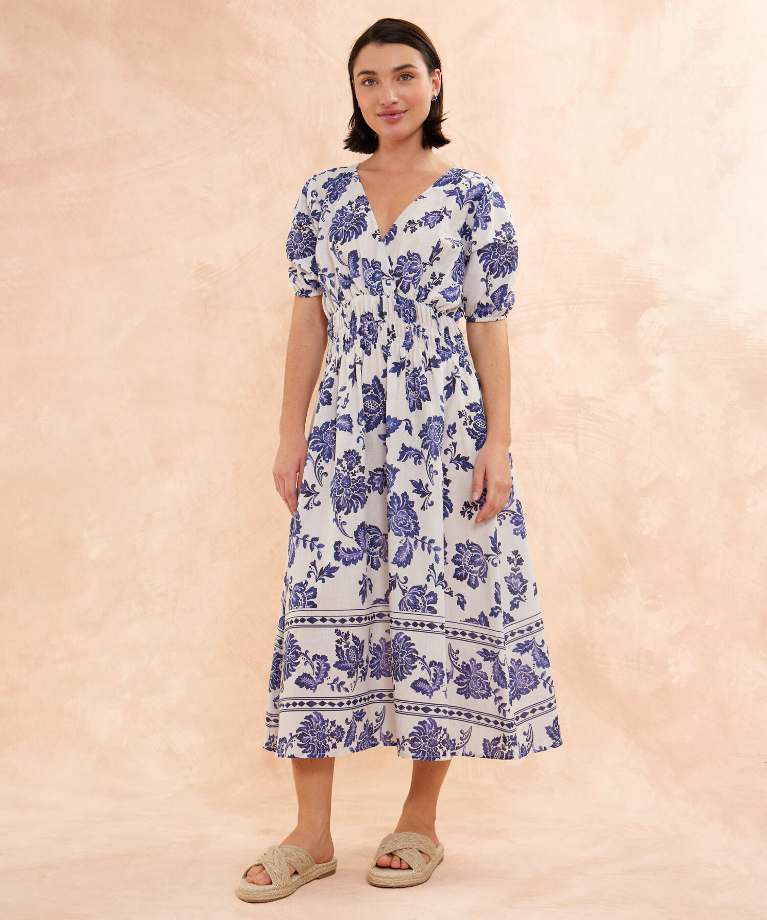 Vestido Midi Resortado En Cintura Estampado