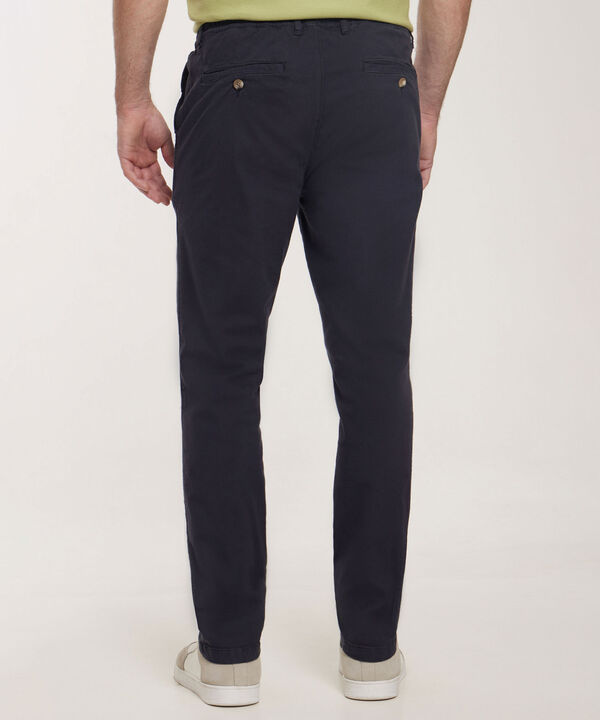 Pantalón Tipo Jogger Encauchado