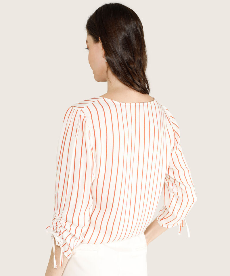 Blusa Manga 3/4 Con Detalle En Pu&ntilde;o