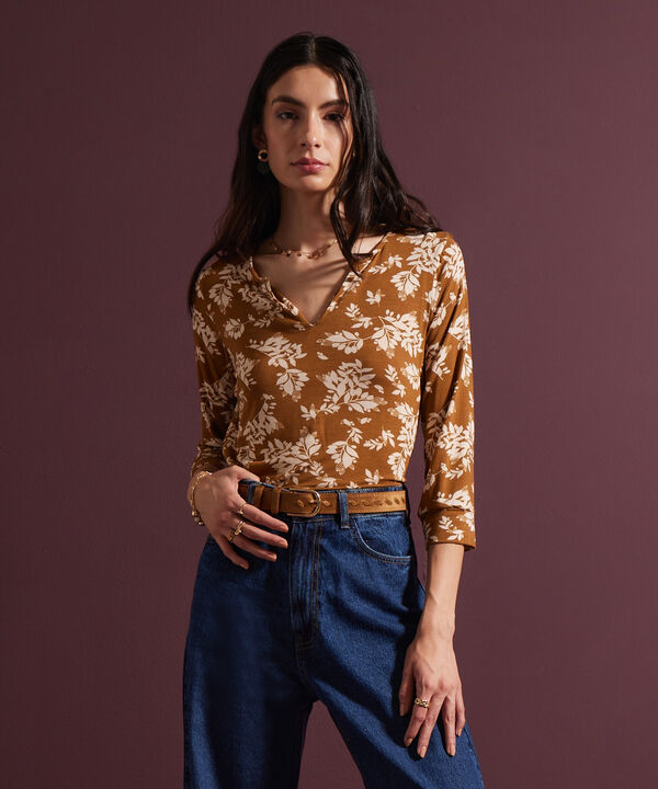 Camiseta Estampada Manga 3/4, Cuello Redondo Con Cuello Herradura