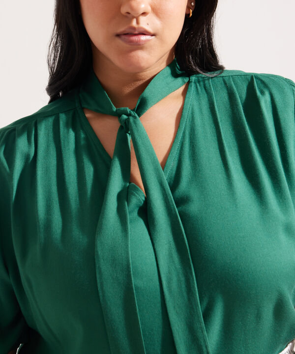 Blusa Manga Corta con Cuello Tipo Corbata