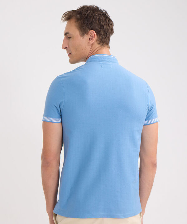 Polo Cuello Mao Unicolor Con Bolsillo Ribete