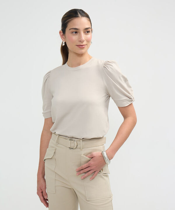 Camiseta con Anudado image number null