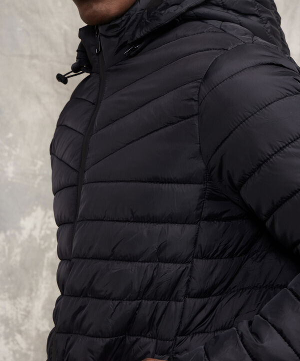 Chaqueta Con Capota Removible