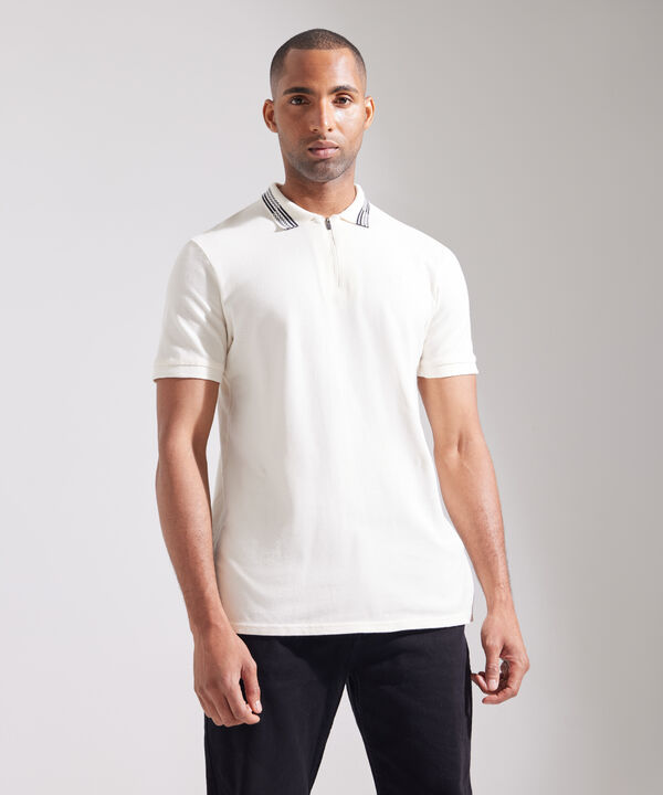 Polo Unicolor, Cuello Y Puños Tejidos, Pechera Con Cremallera Regular Fit image number null