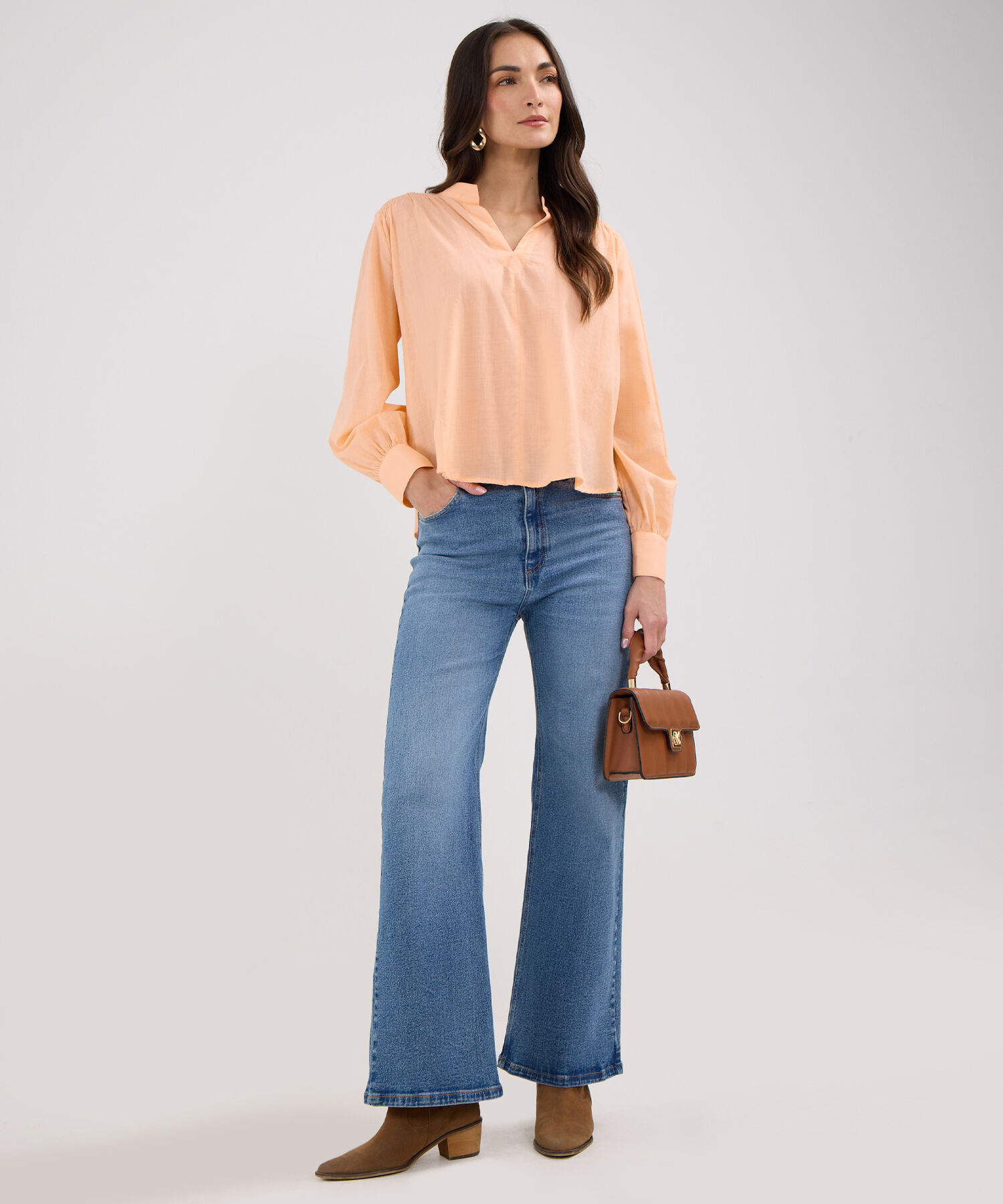 Blusa Unicolor Con Elastico  En Hombro