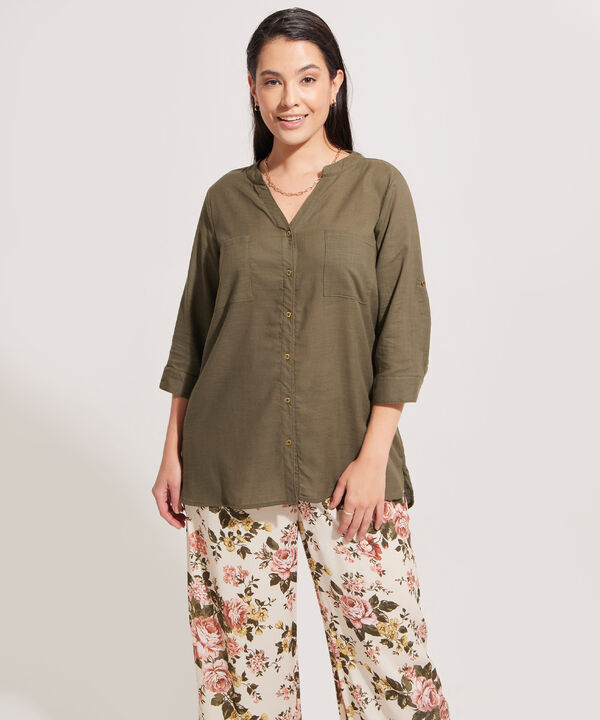 Blusa Manga ¾ con Cuello Neru