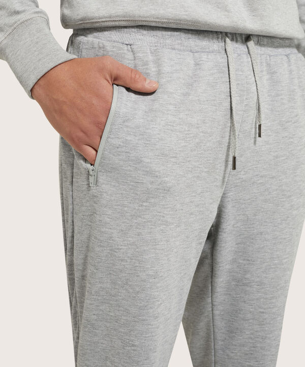 Pantalón Jogger Con Bolsillos image number null