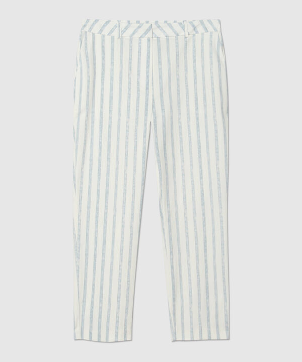 Pantalón Capri Con Estampado Floral