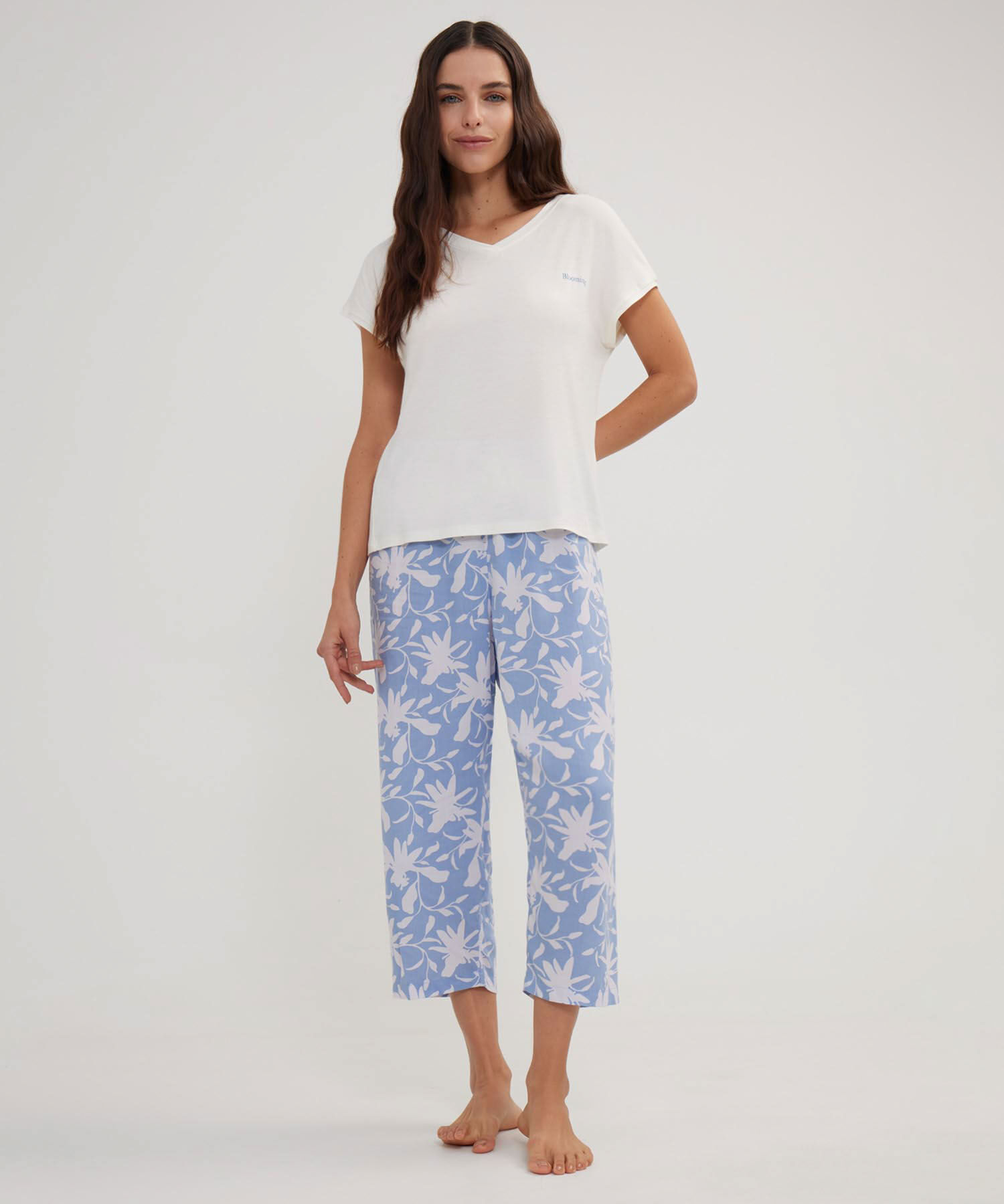 Pijama Camiseta Manga Corta Con Screen, Pantalon Estampado Y Bolsa Regalable