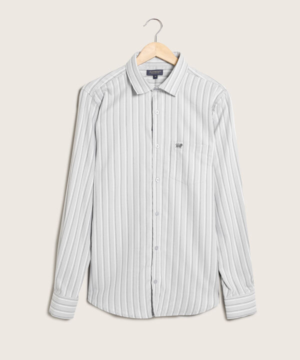 Camisa Preteñida, Manga Larga Con Bolsillo Y Silueta Regular Fit