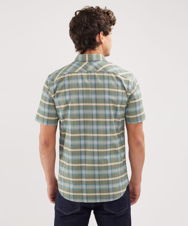 Camisa Manga Corta Slim Sin Bolsillo