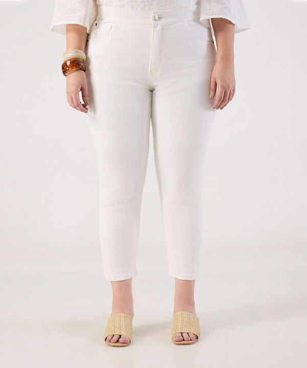 Jean Tapered de Cinco Bolsillos Para Mujer Curvy image number null