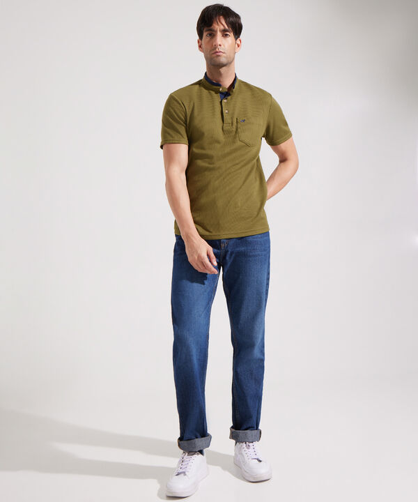 Polo Texturizada Con Cuello Mao