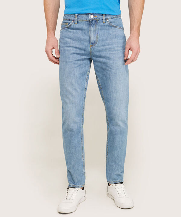Jean Regular Tono Claro