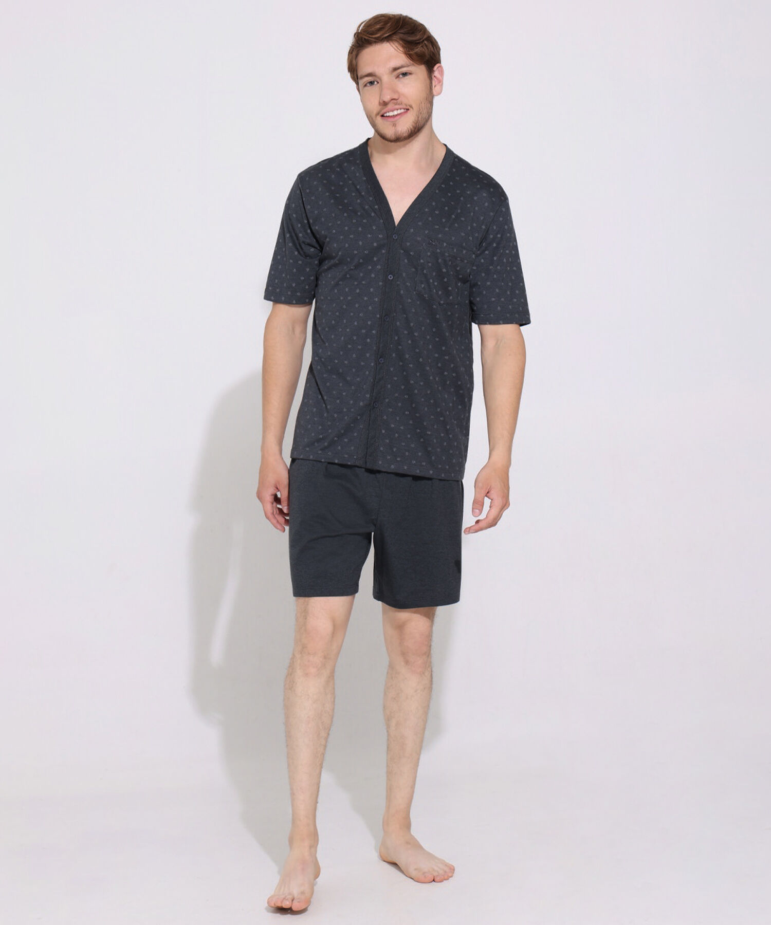 Pijama Set De Camiseta Manga Corta Abierta Estampada Y Bermuda Unicolor