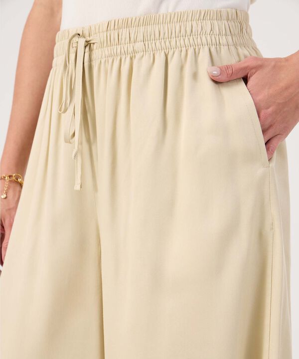 Pantalon fluido  image number null