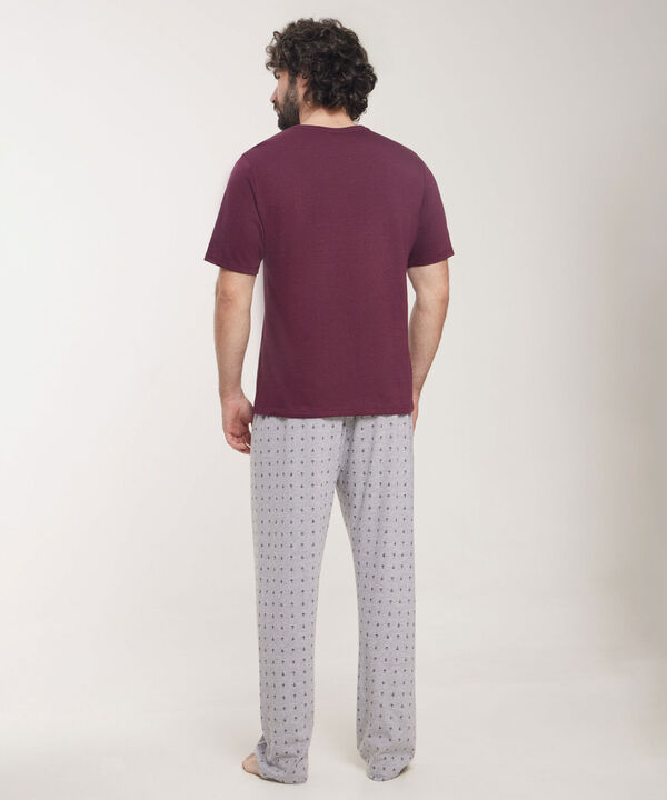 Pijama Camiseta Cuello Redondo Y Pantalón Estampado