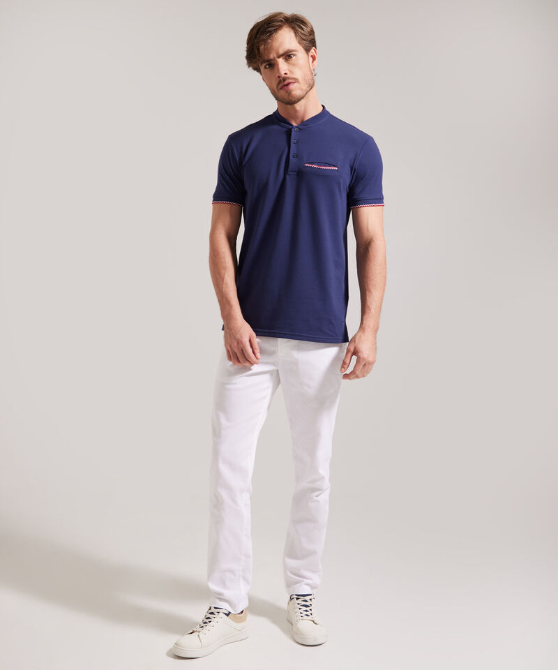 Pantalón Chino En Algodón Con Bolsillo Posterior