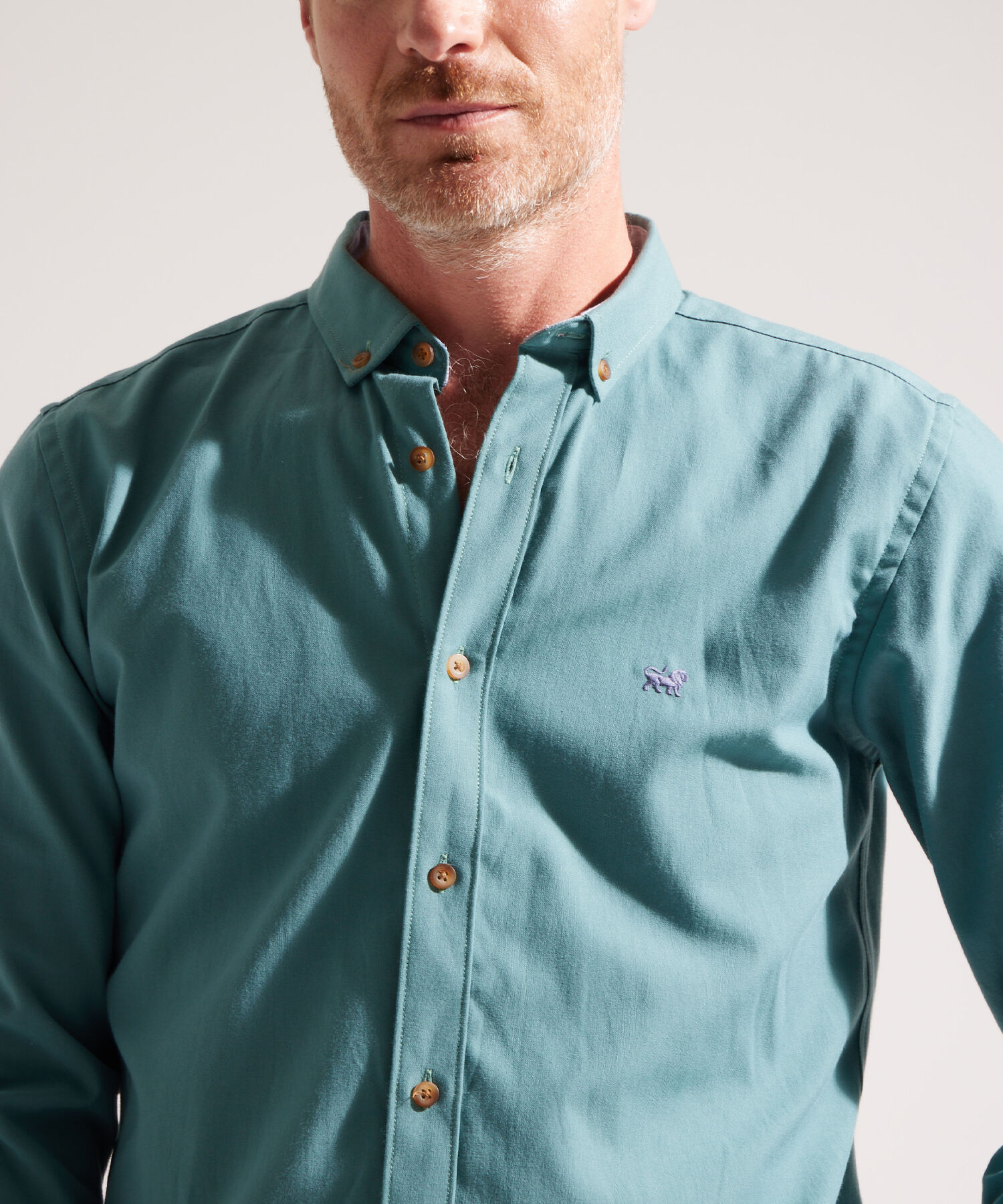 Camisa Oxford Con Bolsillo