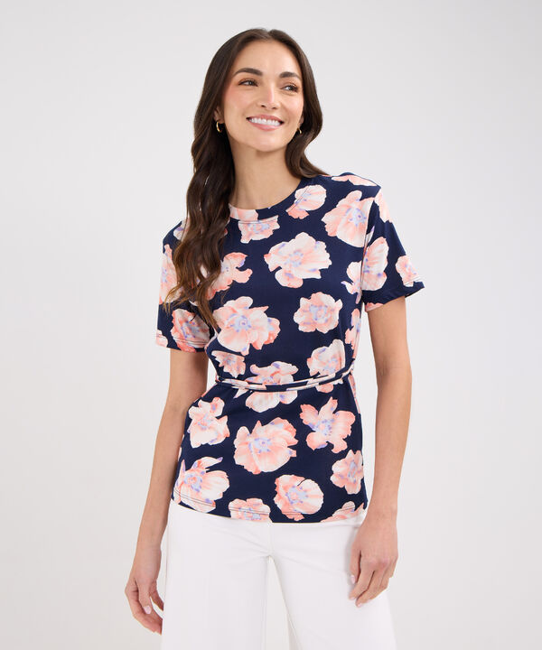 Camiseta Cuello Redondo, Manga Corta  Y Cinturon image number null