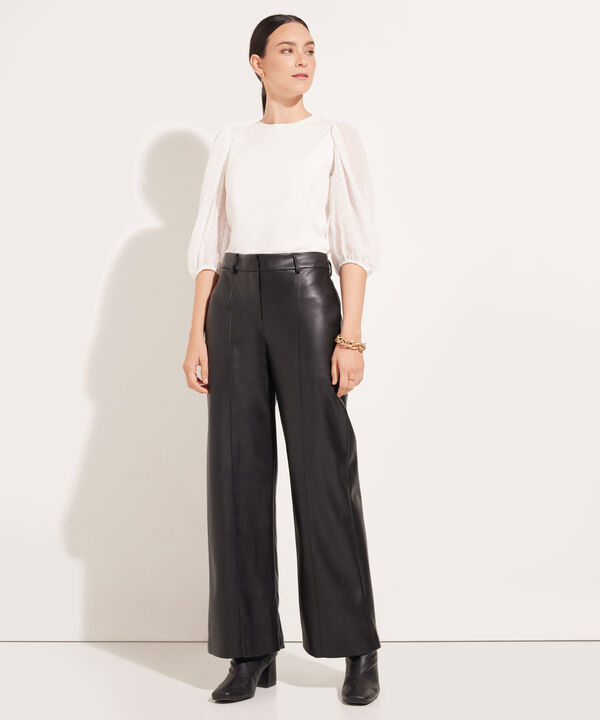 Pantalón En Polipiel Bota Amplia