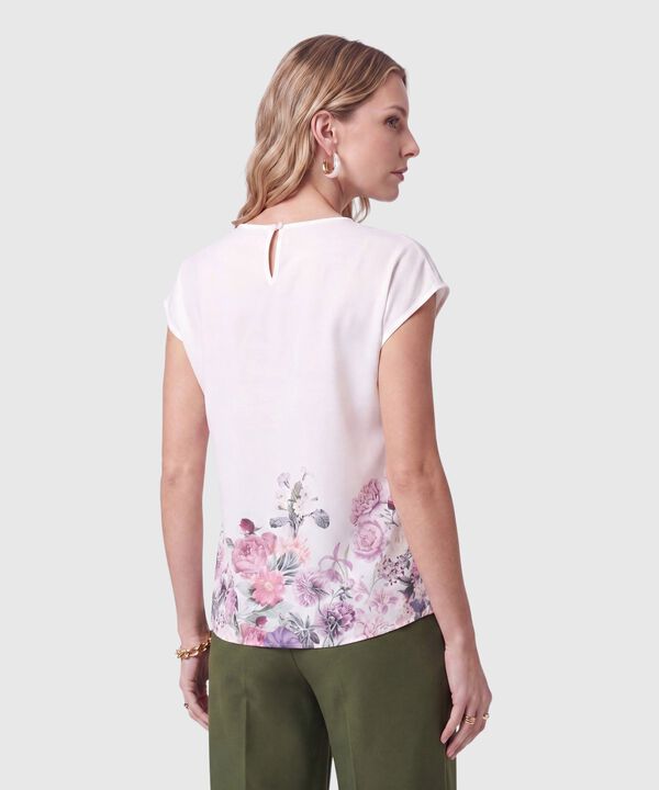 Blusa Con Mangas Tipo Casquillo Mujer