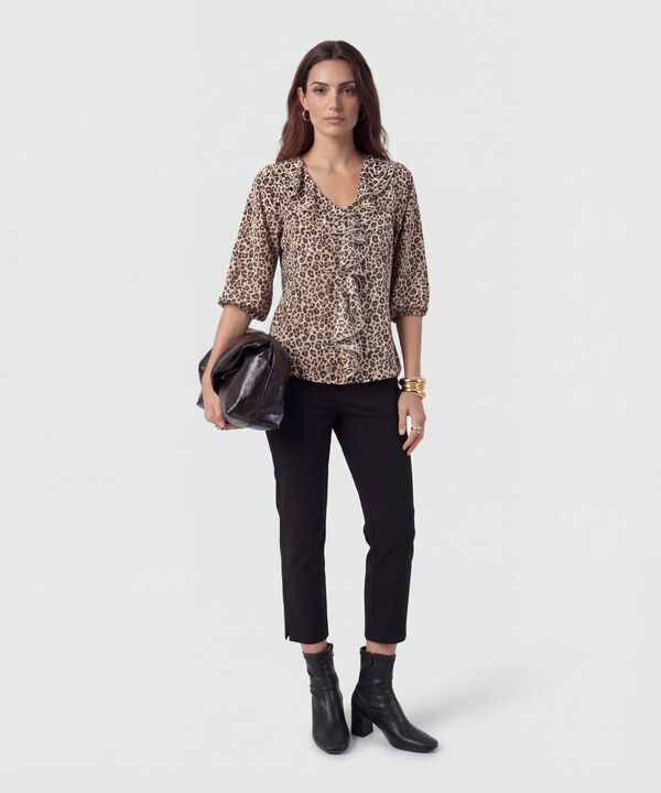 Blusa Con Boleros Frontales Y Manga &frac34;