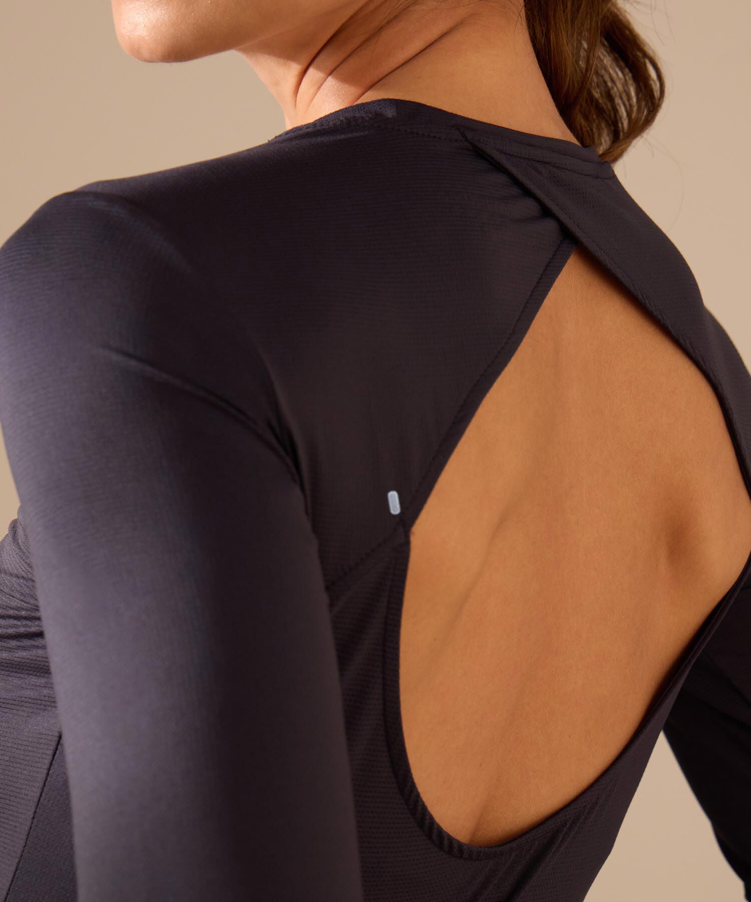 Camiseta Mujer Manga Larga Espalda Abierta