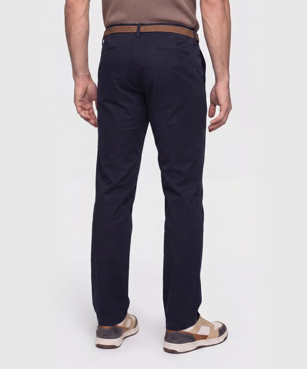 PANTAL&Oacute;N SLIM CON CINTURON