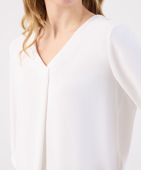 Blusa De Mujer Fluida Escote V Manga Tres Cuartos image number null