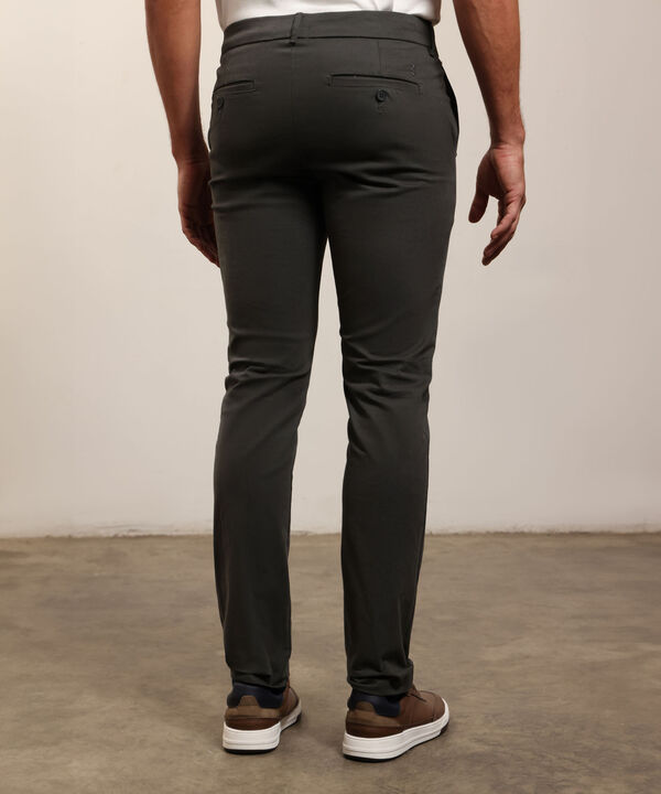 Pantalon Tipo Chino Unicolor 