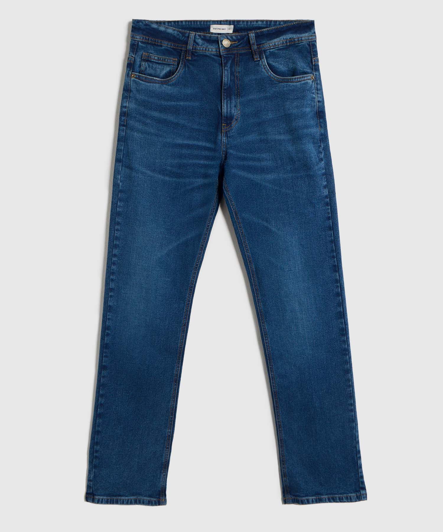 Jeans Rectos con Lavado Tradicional Hombre