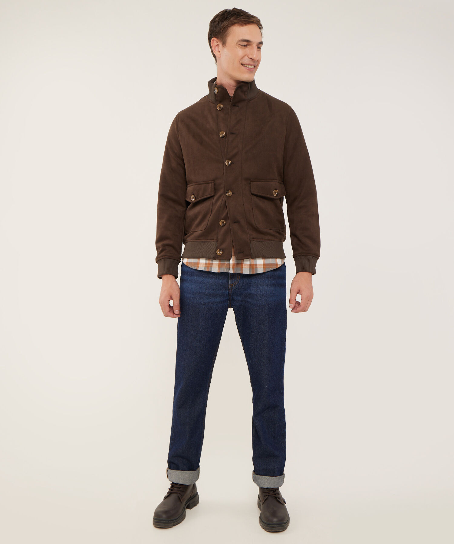 Chaqueta En Suede Manga Larga Cuello Alto Combinación Rib Botones En Frente