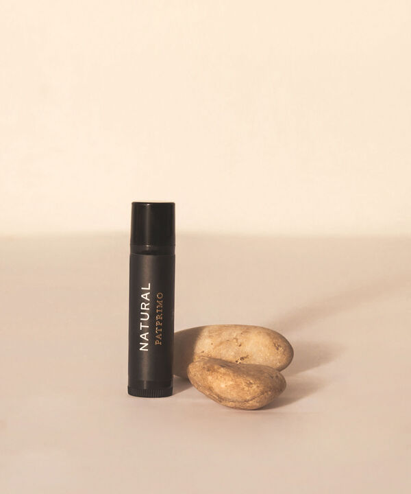 Maquillaje Bálsamo De Labios - Tamaño 5 image number null