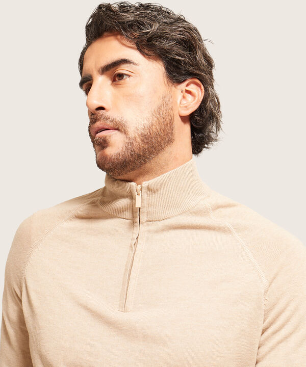 Saco Cuello Alto Con Cremallera