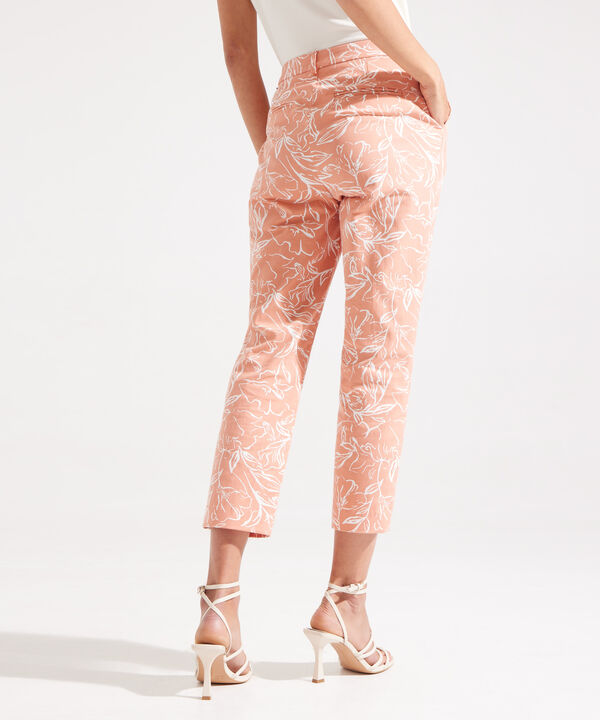 Pantalón Capri Con Estampado Floral