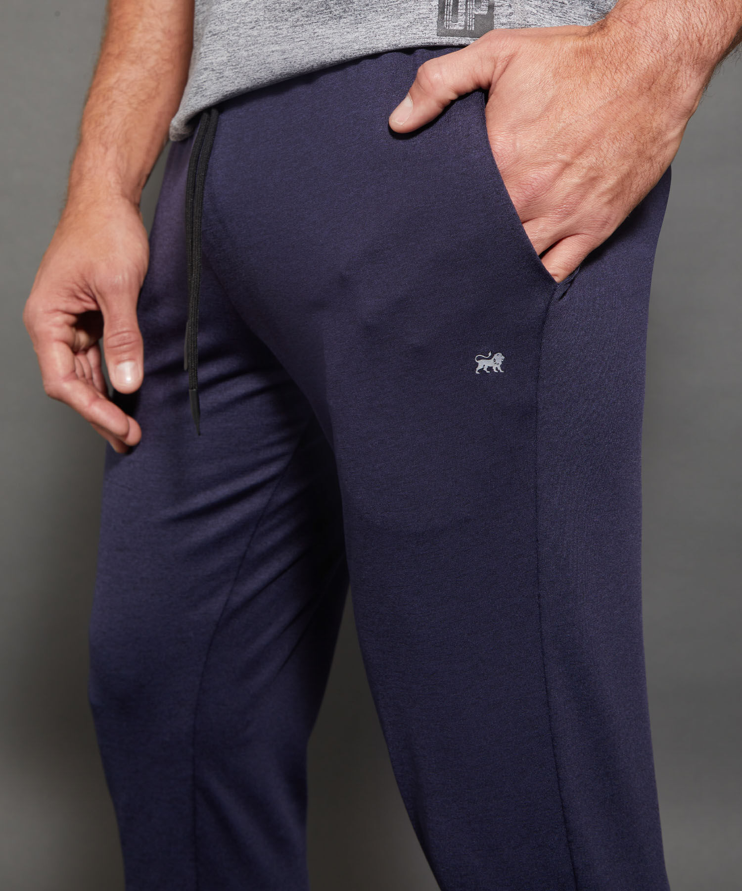 Pantalón Jogger Punto Textura Jaspe Con Bolsillos, Cordón Ajustable Y Elástico Interno, Sport Líneas Patprimo