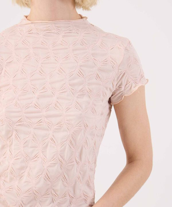 Camiseta Cuello Alto Texturizada image number null
